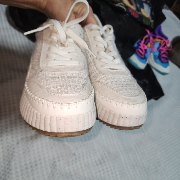 UNIVERSAL THREAD EUC WOMENS SZ 9.5 PERSEPHONE SNEAKER SHOES - Picture 9 of 10